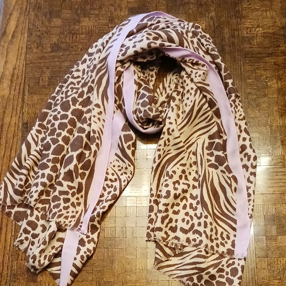 Leopard Animal Print Scarf Wrap Pashmina - NWT - Picture 1 of 4